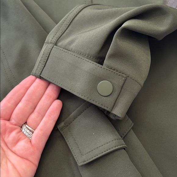 Athleta Cargo Pant - Picture 2 of 4